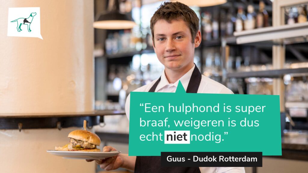 Jongen in restaurant toegankelijkheid